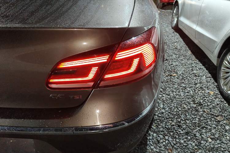 Used Volkswagen FAW-Volkswagen CC 2015 1.8TSI Prestige Model