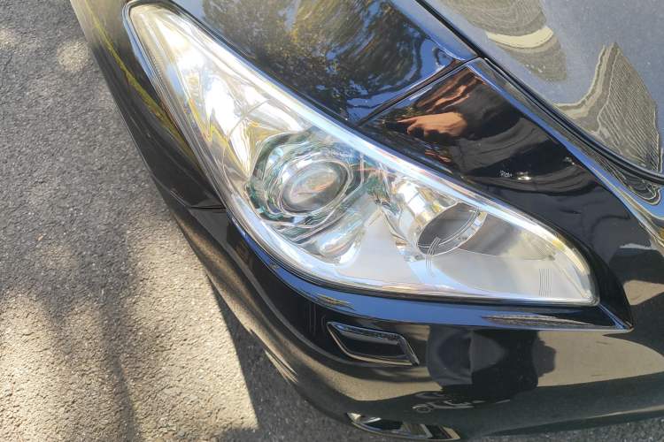 Used Infiniti M Series 2011 M25 Luxury Model