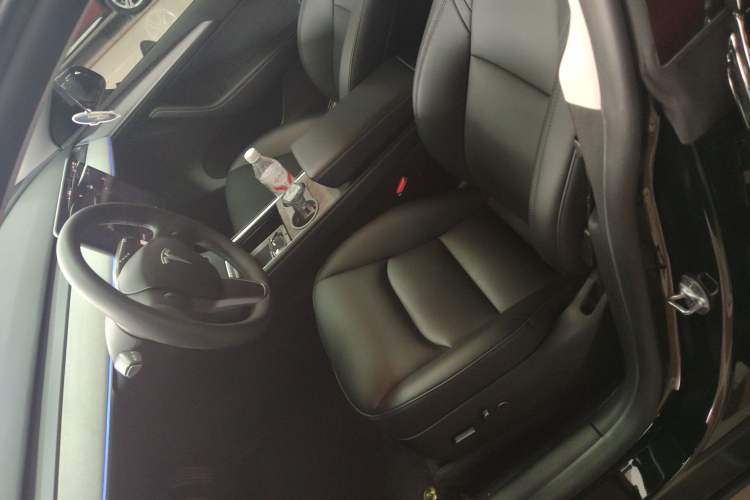 Used Tesla Model Y 2023 Rear-Wheel-Drive Version