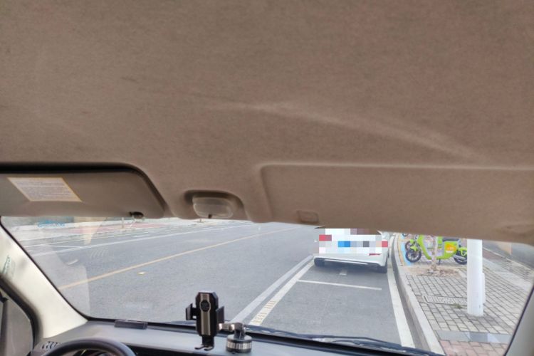 Used CHANGAN KUAYUE Xing V7 EV 2022 Standard Model 240 km Headliner