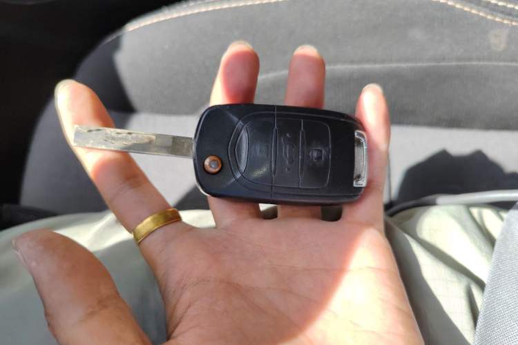 Used Wuling Hongguang PLUS 2019 1.5T Manual Standard Edition 5 Seats