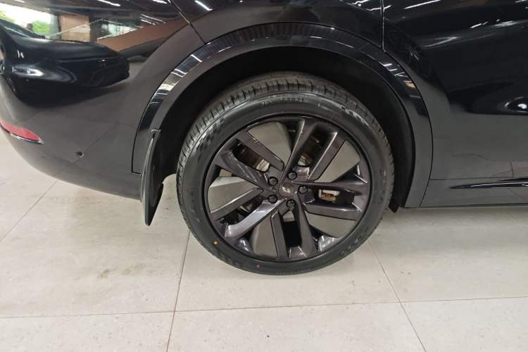 Used Li Auto L9 2022 Max model
