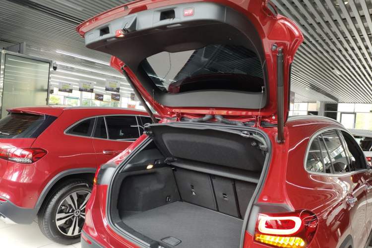 Used Mercedes-Benz GLA 2020 GLA 200 Trunk