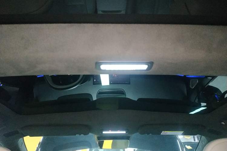 Used Zeekr 007 2025 Long-Range All-Wheel-Drive Intelligent Driving Version 100 kWh
