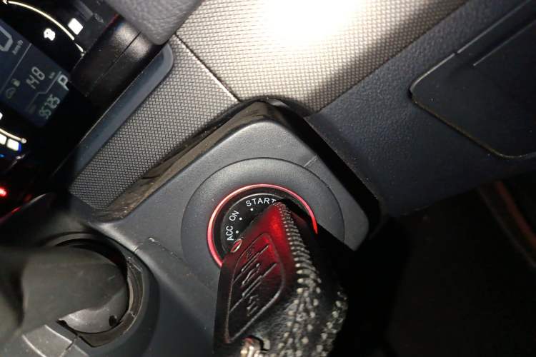 Used Roewe 350 2014 1.5L Automatic Xunyue Version
