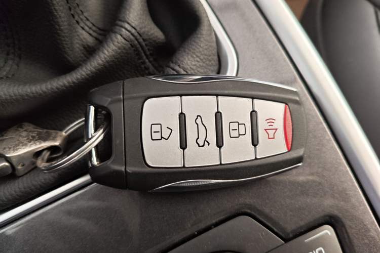 Used Haval H6 2018 Sport Edition 1.5T Manual Two-Wheel Drive Elite Model China V Standard Interior 1