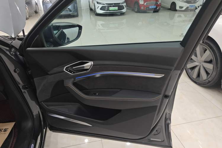 Used Audi e-tron 2021 50 quattro Prestige Edition
