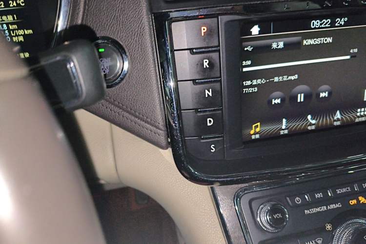 Used Lincoln Continental 2017 2.0T Two-Wheel Drive Deluxe Edition Gear Lever