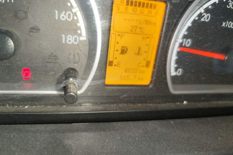 Used Dongfeng Yufeng 2021 2.4T Rear-Drive Van Long Wheelbase High Roof Dual Rear Tires 3-Seater China VI Emission Standard YCY24140-60 Odometer Close Up