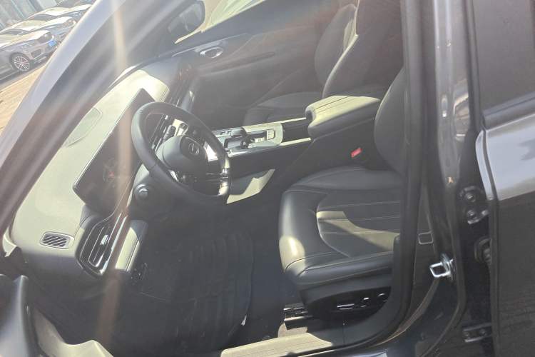 Used GAC Trumpchi EMPOW 2024 270T DCT Yingbao R-Style Edition
