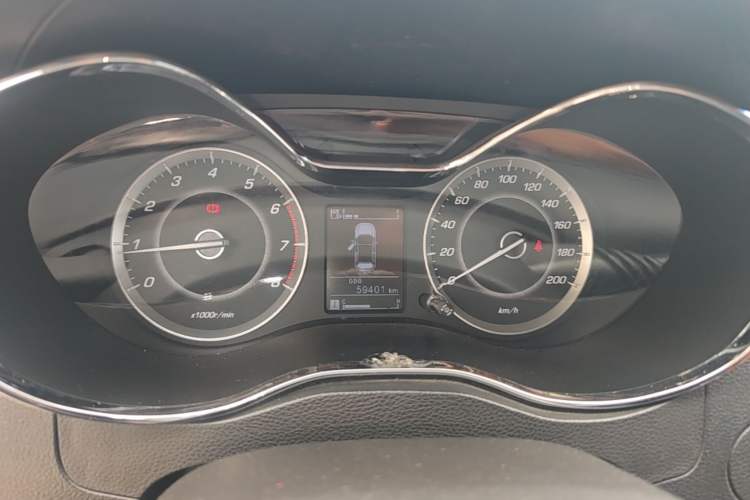 Used Baojun 560 2015 1.8L Manual Elite Edition