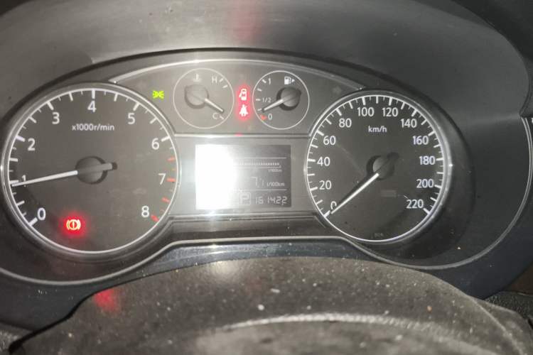 Used Nissan Tiida 2014 1.6L CVT Cool Cafe Edition Instrument Cluster