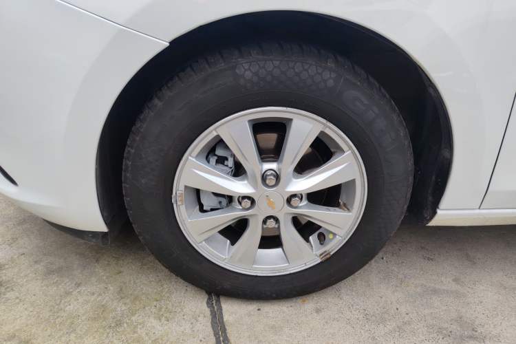 Used Chevrolet Sail 2015 Sail 3 1.5L Manual with Ideal Sunroof Edition