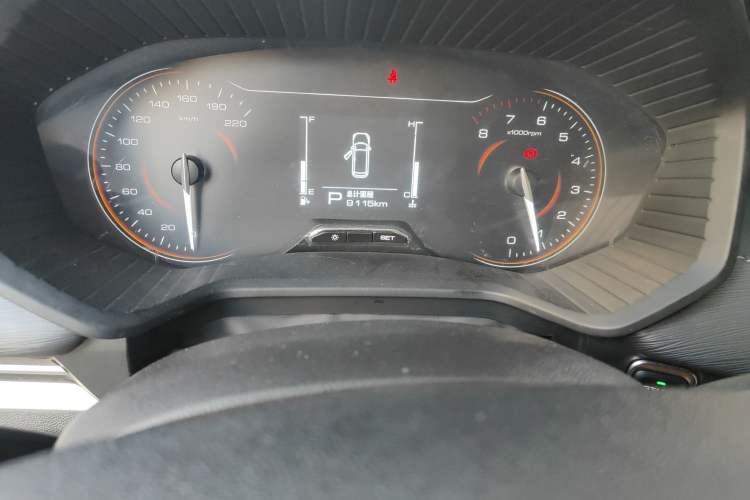 Used Wuling Jiachen 2022 1.5T CVT Smart Luxury Version Odometer Close Up