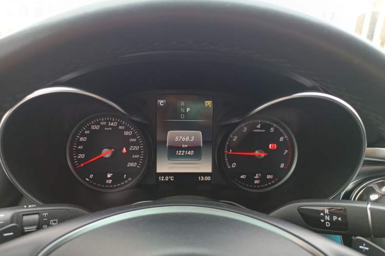 Used Mercedes-Benz GLC 2016 GLC 260 4MATIC Luxury Model