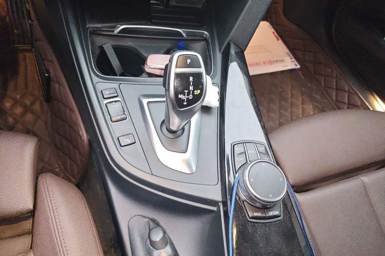 Used BMW 3 Series 2019 320Li M Sport Night Edition Gear Lever