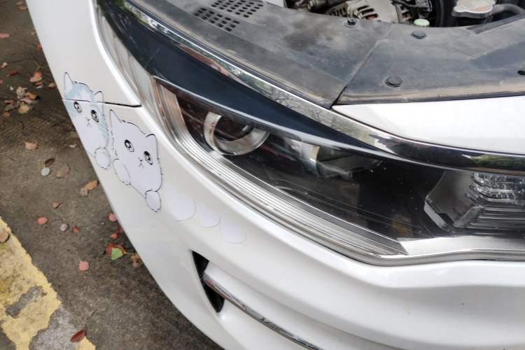 Used Kia K5 2016 2.0L Automatic GLS Right Front Headlight