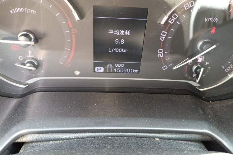 Used SAIC MAXUS T70 2019 2.0T Diesel Automatic 2WD Elite Version with Long Body and High Ground Clearance
