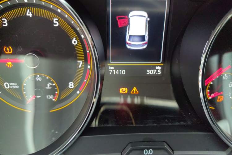 Used Volkswagen Tiguan L 2019 Updated Version 330TSI Automatic Two-Wheel Drive Panoramic Comfort Edition China VI Standard Odometer Close Up