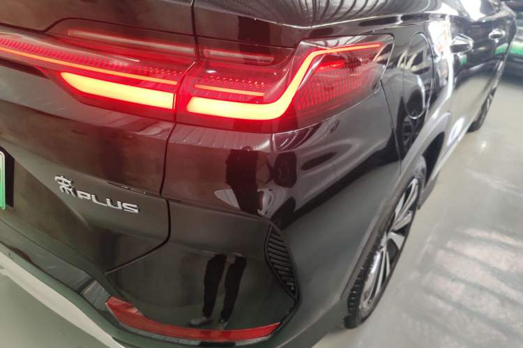 Used BYD Song PLUS New Energy 2023 Champion Edition DM-i 110KM Flagship PLUS Exterior 3