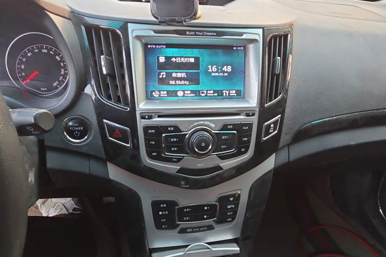 Used BYD e5 2016 300 Prestige Edition Audio And AC Panel