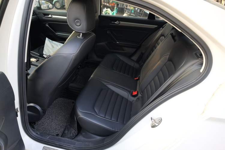 Used Volkswagen Lamando 2019 280TSI DSG Comfort Edition China V Standard Left Rear Seat