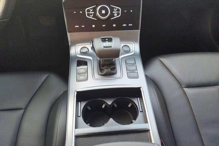 Used Hongqi H5 2022 Classic Model 1.8T Automatic Smart Connect Flagship Edition