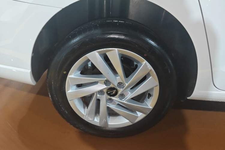Used Jetta VA3 2019 1.5L Automatic Enjoyment Edition Right Rear Wheel Hub