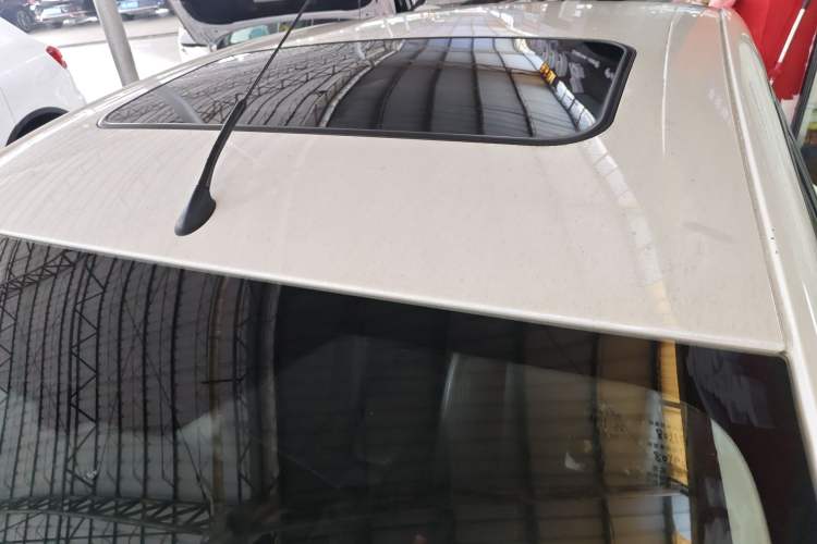 Used Ford Escort 2015 1.5L Automatic Fashion Model Roof