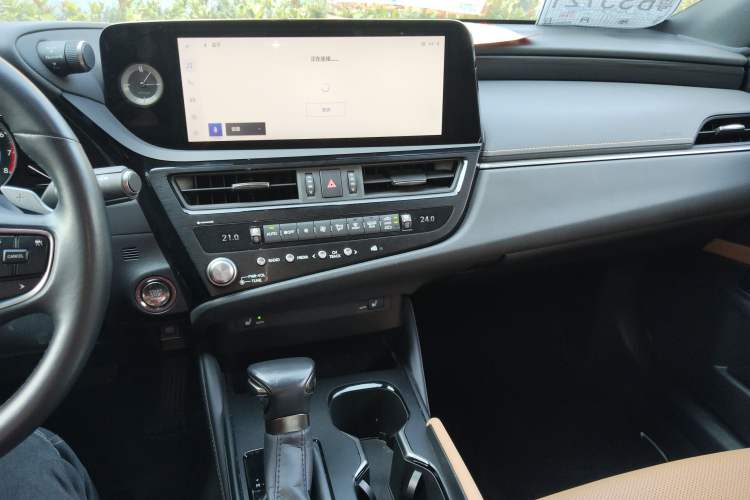 Used Lexus ES 2023 200 Excellence Edition