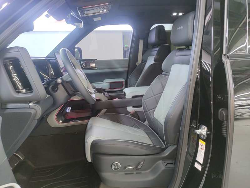 Used Formula Leopard 5 2023 Navigator Edition — 14