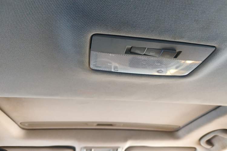 Used Chevrolet Cruze 2013 1.6L SE MT Headliner