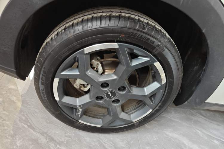 Used BYD Seagull 2025 305 km Free Version Right Rear Wheel Hub