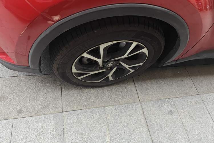 Used Toyota C-HR 2020 2.0L Leading Edition
