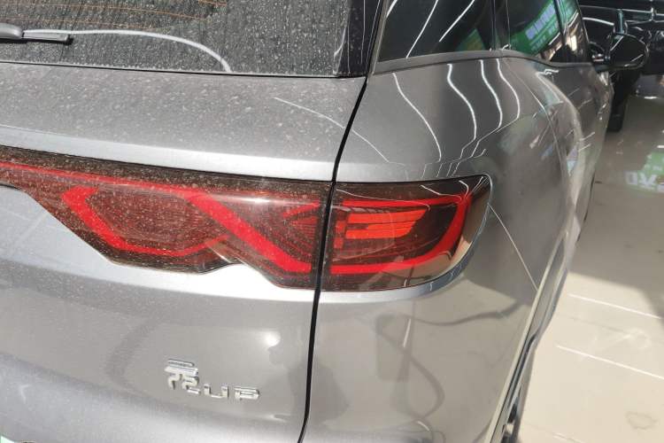 Used BYD Yuan UP 2024 401KM Beyond Edition Exterior 3