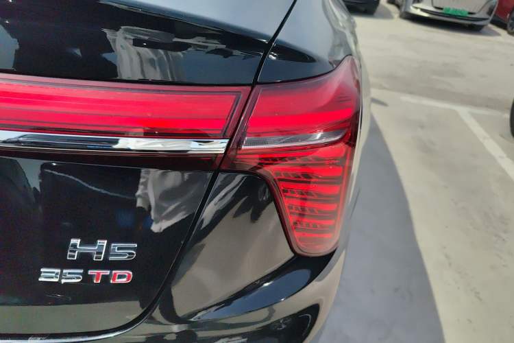 Used Hongqi H5 2024 1.5T DCT Smart Connect Flagship Edition
