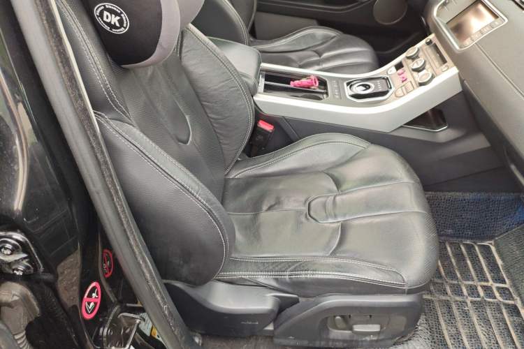 Used Land Rover Range Evoque 2013 2.2T 5-Door Diesel Edition Right Front Seat