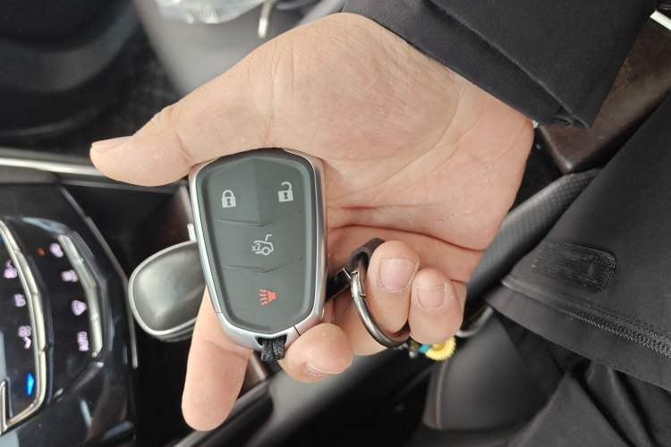 Used Cadillac XTS 2018 28T Tech Edition Vehicle Key