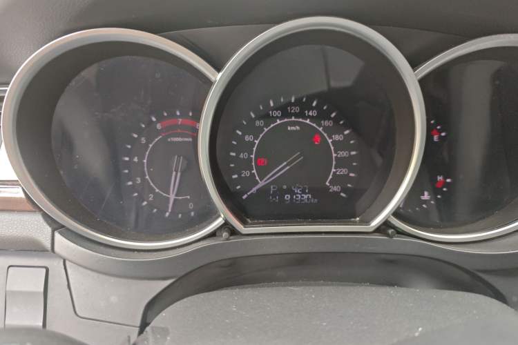 Used Zotye Z500 2016 1.5T CVT Luxury Model
