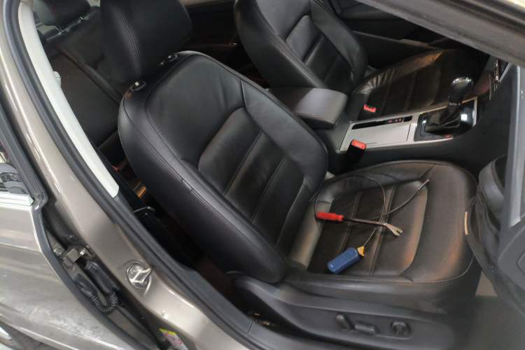 Used Volkswagen Passat 2015 1.8TSI DSG Prestige Edition