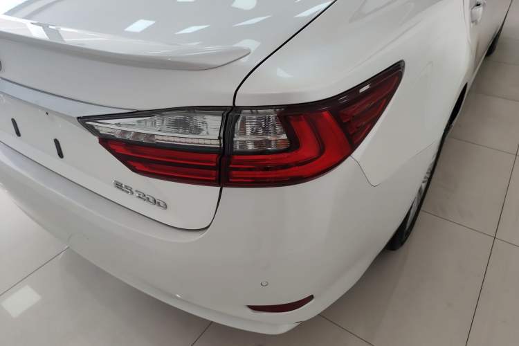 Used Lexus ES 2015 200 Elite Edition
