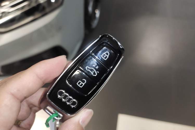 Used Audi A7L 2024 45 TFSI quattro RS Performance Edition Vehicle Key