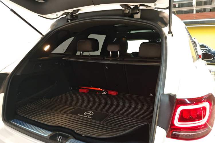 Used Mercedes-Benz GLC 2020 GLC 300 L 4MATIC Luxury Model