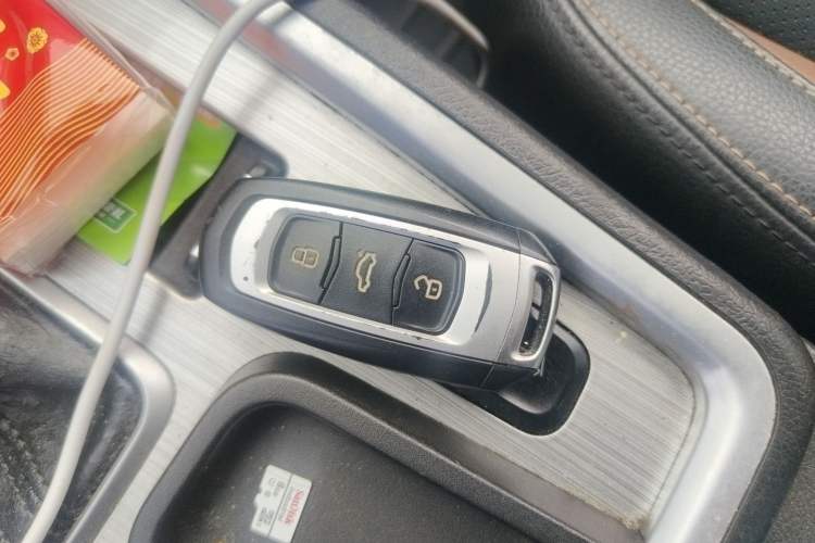 Used Geely Auto Vision X6 2016 1.3T CVT Flagship Model