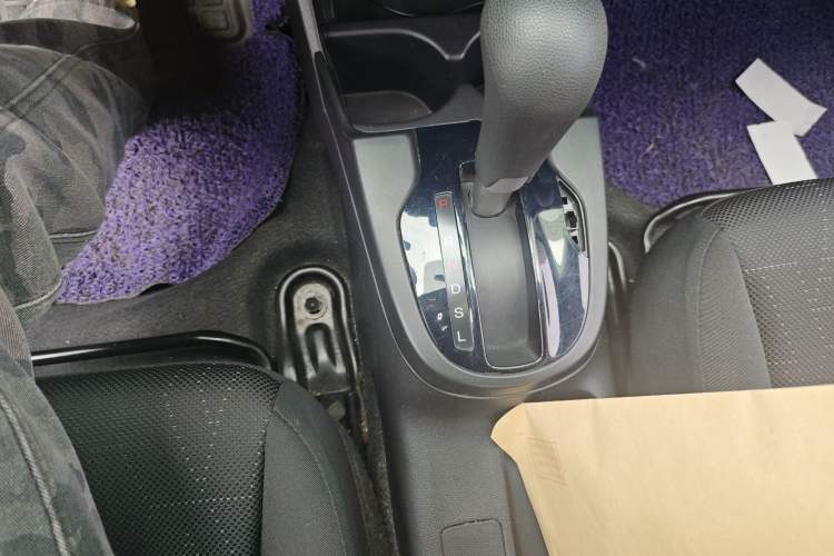 Used Honda Fit 2016 1.5L LXS CVT Comfort Sunroof Version
