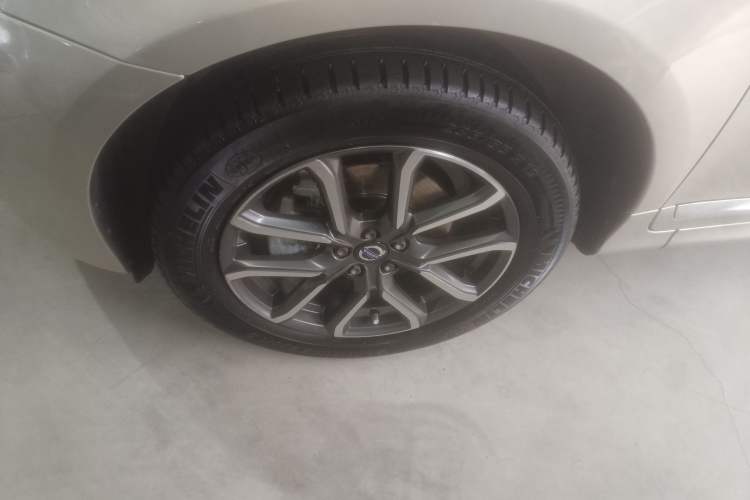 Used Volvo XC60 2017 T5 AWD Smart Upgrade Edition