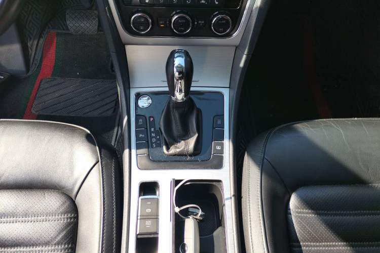 Used Volkswagen Passat 2015 1.8TSI DSG Prestige Edition