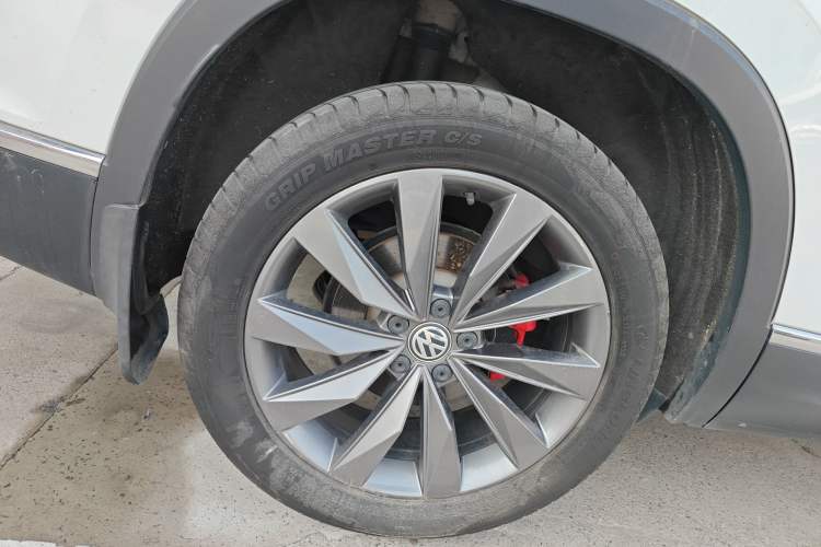 Used Volkswagen Tayron 2020 330TSI Two-Wheel Drive Luxury Smart Connectivity Version