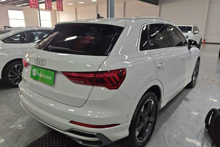 Used Audi Q3 2022 35 TFSI Fashion Dynamic Model
