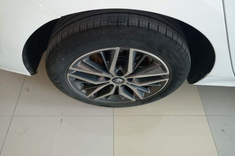 Used BYD Qin PLUS 2023 Champion Edition DM-i 120KM Excellence Model
